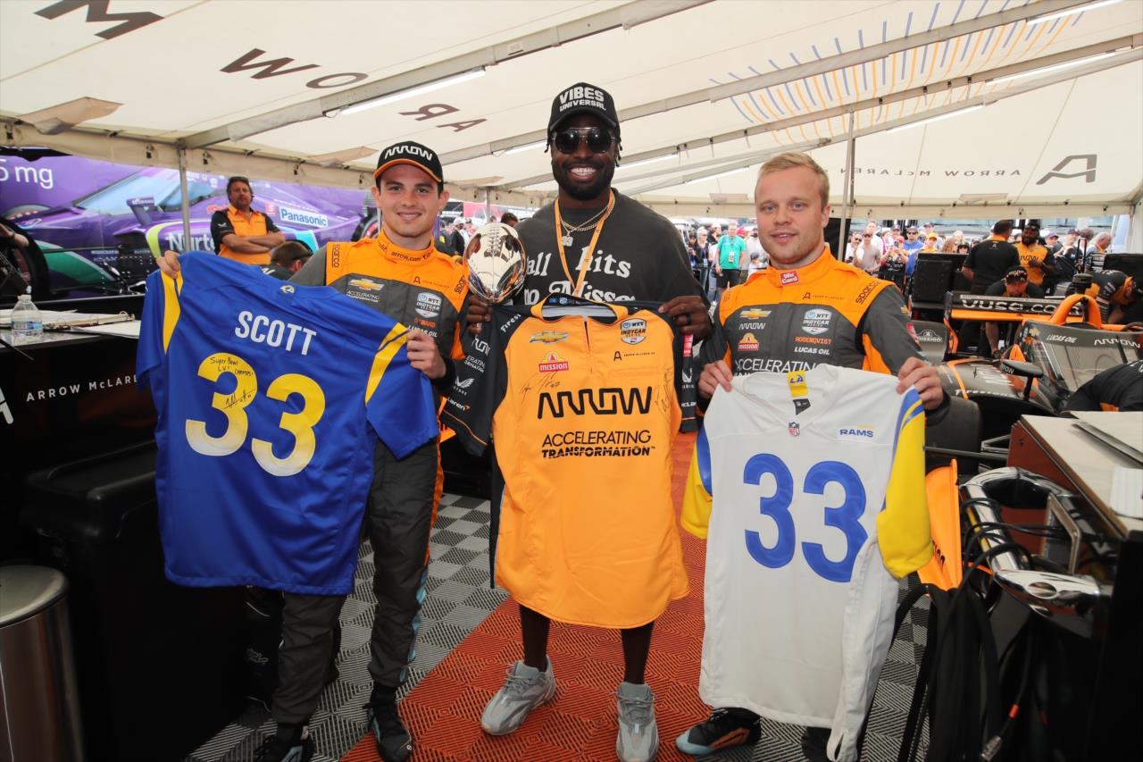 Los Angeles Rams safety Nick Scott with Pato O'Ward and Felix Rosenqvist - Acura Grand Prix of Long Beach - By: Chris Owens -- Photo by: Chris Owens